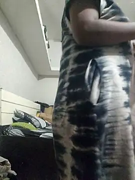 Priya Strip online show from 11/01/25, 11:37