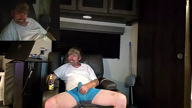 Snapshot of Cobra500hp chatting on 01/17/26, 04:16 Cobra500hp online show from 01/17/26, 04:16