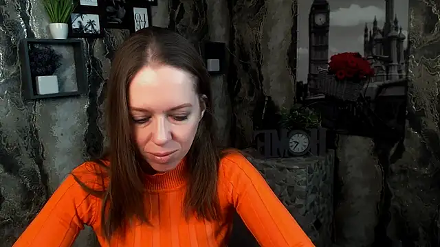 GloriaSi  online show from 12/15/25, 06:52