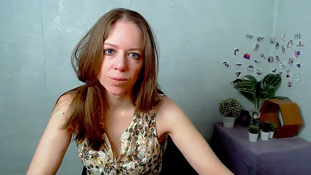 Snapshot of GloriaSi_ chatting on 04/28/26, 05:01 GloriaSi online show from 04/28/26, 05:01