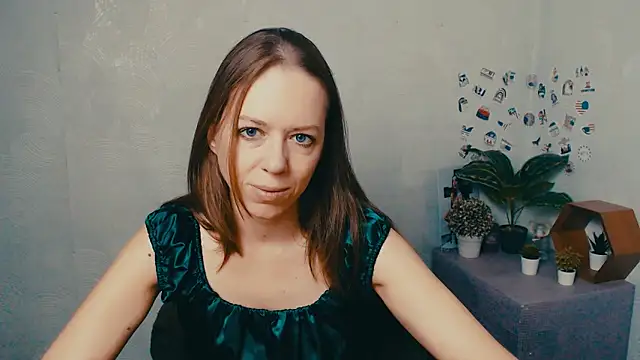 GloriaSi  online show from 11/14/25, 05:33