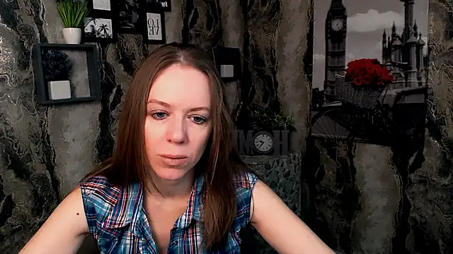 GloriaSi  online show from 12/22/25, 05:29