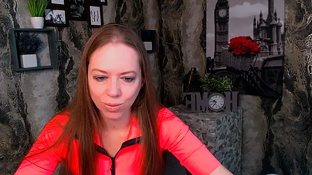 GloriaSi  online show from 10/30/25, 05:28