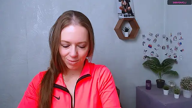 GloriaSi  online show from 10/28/25, 06:34