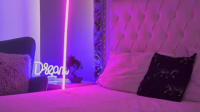 LexyBank online show from 04/15/26, 07:25