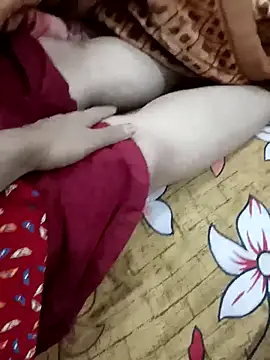 Snapshot of Bhabhi_desi12 chatting on 03/23/25, 03:10 Bhabhi desi12 online show from 03/23/25, 03:10