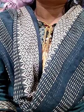 Snapshot of Bhabhi_desi12 chatting on 10/29/25, 01:54 Bhabhi desi12 online show from 10/29/25, 01:54