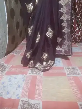 Snapshot of Bhabhi_desi12 chatting on 10/16/25, 04:48 Bhabhi desi12 online show from 10/16/25, 04:48