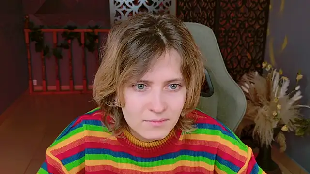 Snapshot of LolaAsmus chatting on 02/08/25, 01:11 LolaAsmus online show from 02/08/25, 01:11