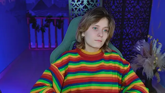 Snapshot of LolaAsmus chatting on 02/07/25, 05:40 LolaAsmus online show from 02/07/25, 05:40