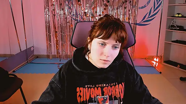 Snapshot of LolaAsmus chatting on 03/04/25, 07:51 LolaAsmus online show from 03/04/25, 07:51
