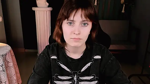 Snapshot of LolaAsmus chatting on 03/18/25, 04:39 LolaAsmus online show from 03/18/25, 04:39