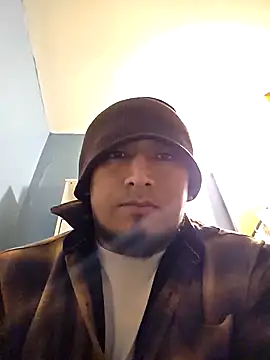 Snapshot of Jovende28 chatting on 10/28/25, 12:26 Jovende28 online show from 10/28/25, 12:26