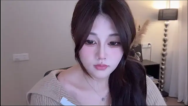 Strawberrybabyy1 online show from 11/28/25, 02:17