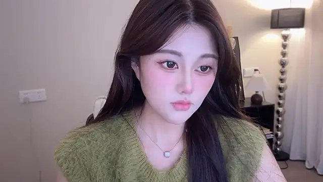 Strawberrybabyy1 online show from 11/01/25, 11:37