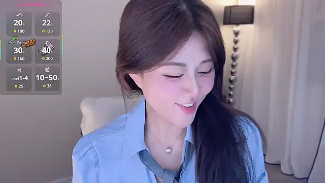 Snapshot of Strawberrybabyy1 chatting on 09/30/25, 03:51 Strawberrybabyy1 online show from 09/30/25, 03:51