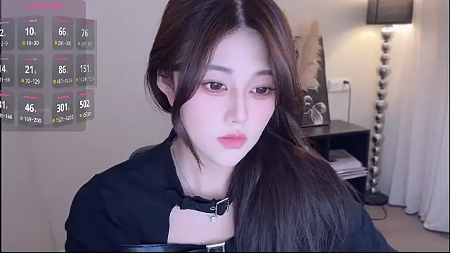 Strawberrybabyy1 online show from 11/20/25, 02:07