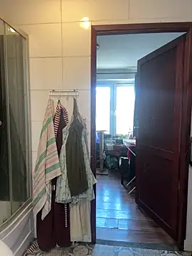 Snapshot of Yanacool007 chatting on 11/07/25, 08:08 Yanacool007 online show from 11/07/25, 08:08