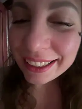 Snapshot of Yanacool007 chatting on 11/27/25, 09:32 Yanacool007 online show from 11/27/25, 09:32