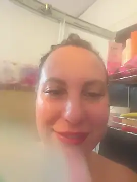 Snapshot of Yanacool007 chatting on 11/05/25, 08:06 Yanacool007 online show from 11/05/25, 08:06