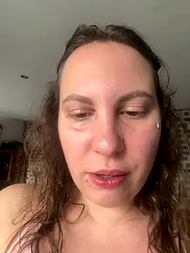 Snapshot of Yanacool007 chatting on 12/19/25, 09:44 Yanacool007 online show from 12/19/25, 09:44