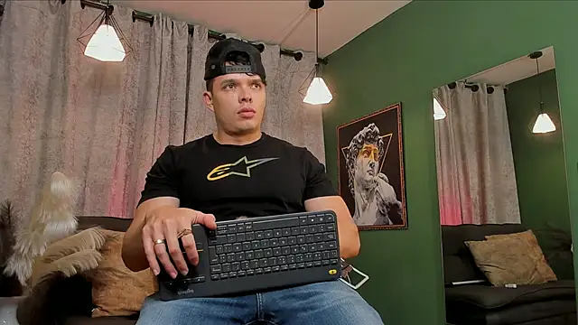 Jake Tylerr  online show from 12/15/25, 01:44