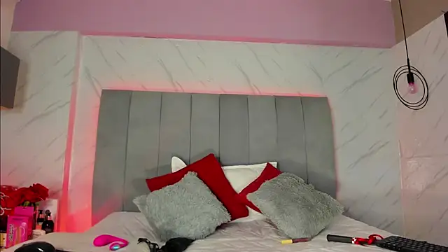 alhana miller online show from 02/20/25, 01:40