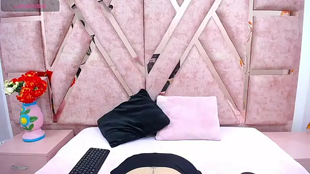 CataleyaLars20 online show from 04/14/26, 01:16