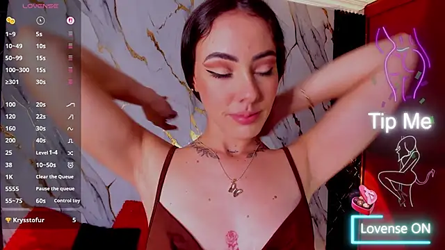 Vennus gir online show from 11/12/25, 09:18