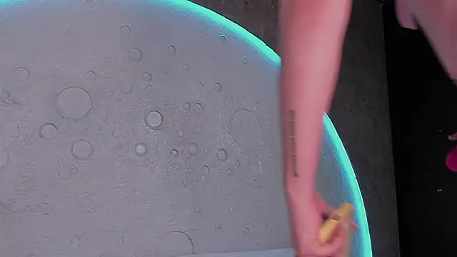 Snapshot of MilaHal_ chatting on 02/06/25, 10:00 MilaHal online show from 02/06/25, 10:00