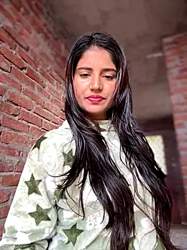 Snapshot of DiyAsingHh chatting on 12/05/25, 03:27 DiyAsingHh online show from 12/05/25, 03:27