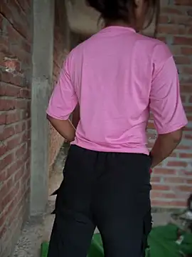 Snapshot of DiyAsingHh chatting on 10/05/25, 12:45 DiyAsingHh online show from 10/05/25, 12:45