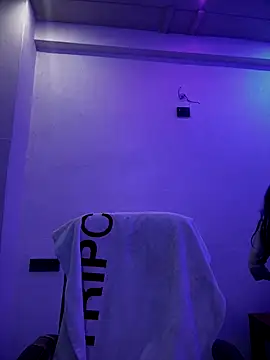 Snapshot of DiyAsingHh chatting on 10/12/25, 07:15 DiyAsingHh online show from 10/12/25, 07:15