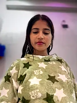 Snapshot of DiyAsingHh chatting on 11/27/25, 03:01 DiyAsingHh online show from 11/27/25, 03:01