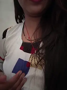 Snapshot of DiyAsingHh chatting on 04/11/26, 08:29 DiyAsingHh online show from 04/11/26, 08:29