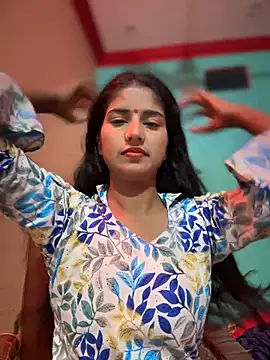 Snapshot of DiyAsingHh chatting on 02/26/25, 02:08 DiyAsingHh online show from 02/26/25, 02:08