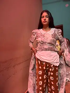 Snapshot of DiyAsingHh chatting on 02/19/25, 02:44 DiyAsingHh online show from 02/19/25, 02:44