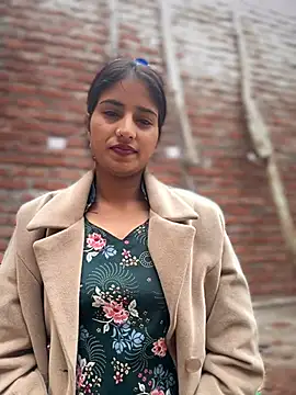 Snapshot of DiyAsingHh chatting on 02/09/25, 02:06 DiyAsingHh online show from 02/09/25, 02:06