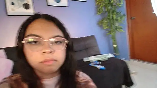 miaa lux online show from 10/21/25, 07:24