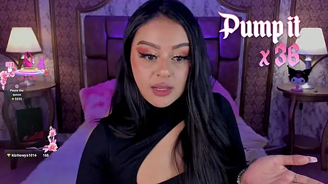 SoffiQueen online show from 10/07/25, 08:10