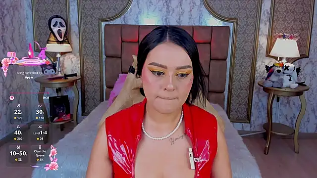 SoffiQueen online show from 10/17/25, 07:59