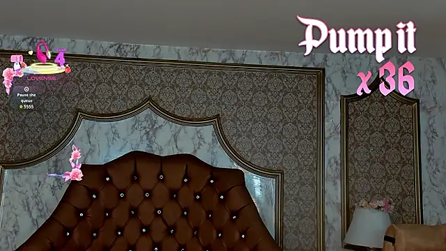 SoffiQueen online show from 02/12/26, 01:22