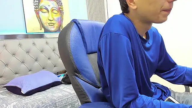 JackSwan18 online show from 12/19/25, 08:11