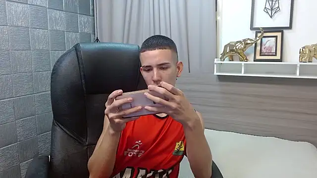 JackSwan18 online show from 12/14/25, 07:30