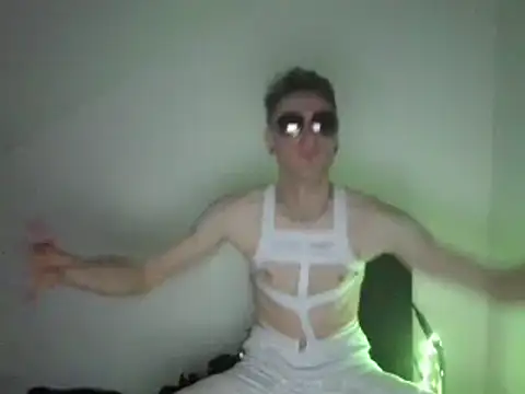 Snapshot of Angelbunn chatting on 12/29/24, 10:57 Angelbunn online show from 12/29/24, 10:57