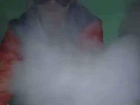 Snapshot of Angelbunn chatting on 02/15/25, 01:21 Angelbunn online show from 02/15/25, 01:21