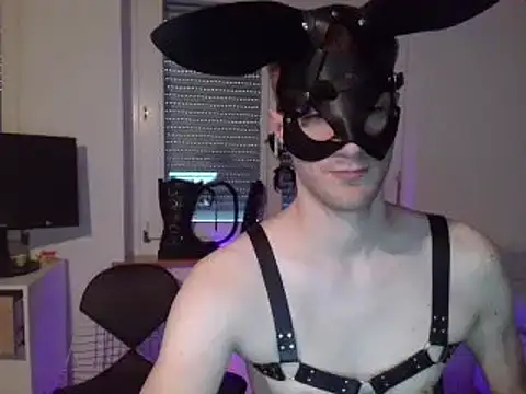 Snapshot of Angelbunn chatting on 02/06/25, 03:41 Angelbunn online show from 02/06/25, 03:41