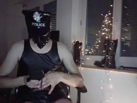 Snapshot of Angelbunn chatting on 02/25/25, 06:14 Angelbunn online show from 02/25/25, 06:14