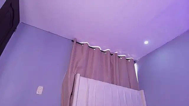 Shenoa1 online show from 11/18/25, 12:08