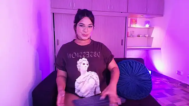 Shenoa1 online show from 03/12/25, 02:20